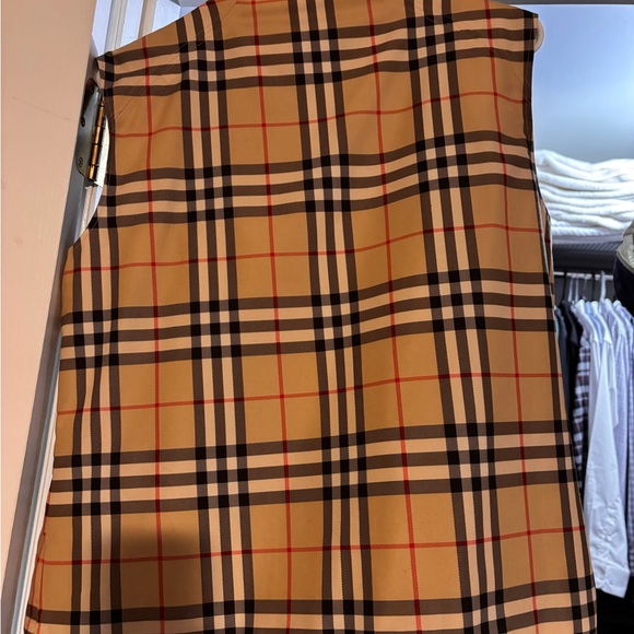 Burberry Black Vest with Plaid Collar - Picture 2 of 4